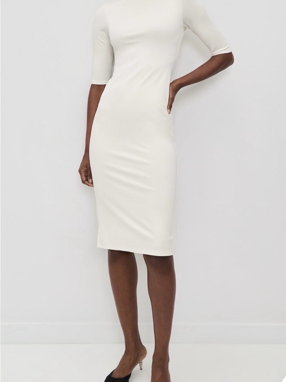 Alice + Olivia Off-White Fitted Midi Dress